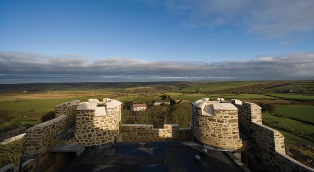 Roch Castle Hotel Buitenkant foto